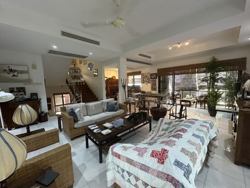 Bungalow House for Rent in Bukit Gita Bayu (Seri Kembangan) - Sunny Chan - Living Room - PropertyGuru.com.my