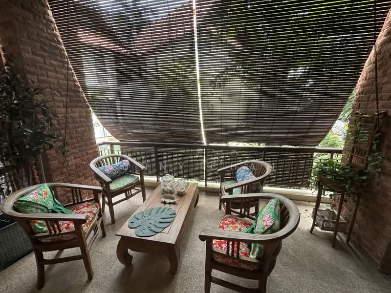 Bungalow House for Rent in Bukit Gita Bayu (Seri Kembangan) - Sunny Chan - Balcony - PropertyGuru.com.my