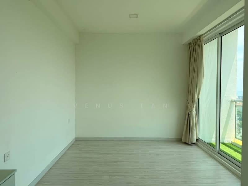 Condominium for Rent at Skyridge Garden - Venus Tan - Balcony - PropertyGuru.com.my