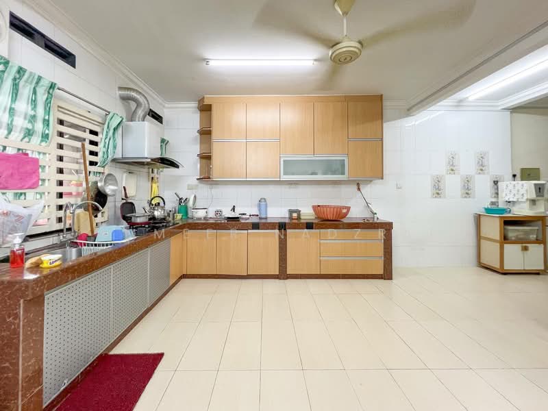 Rumah Teres 2-Tingkat untuk Dijual di Kajang (Selangor) - Ammeer Nadzrai - Kitchen - PropertyGuru.com.my