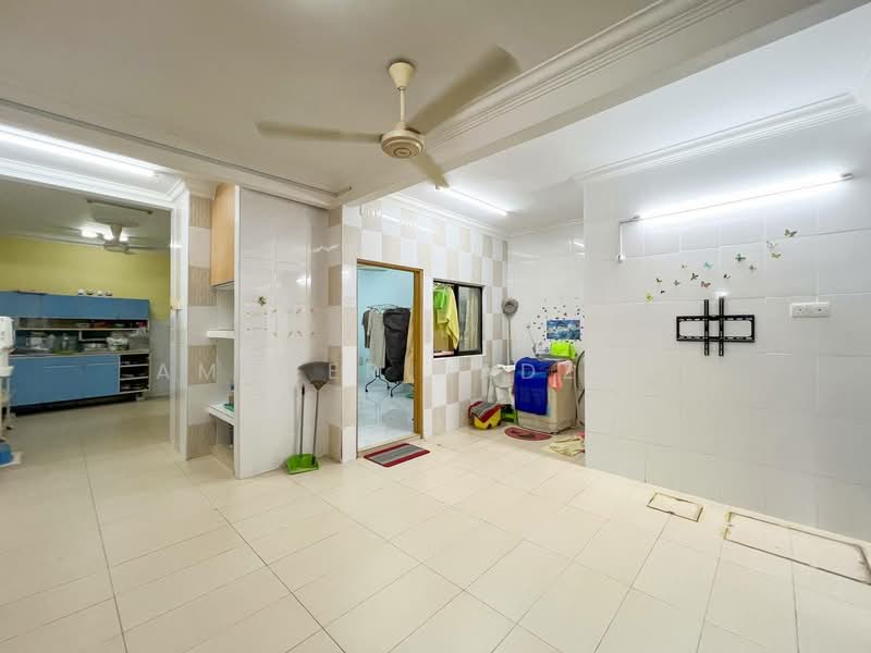 Rumah Teres 2-Tingkat untuk Dijual di Kajang (Selangor) - Ammeer Nadzrai - Kitchen - PropertyGuru.com.my