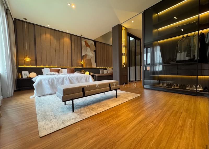 Cluster House for Sale in Banting (Selangor) - Tank Tan - Master Bedroom - PropertyGuru.com.my