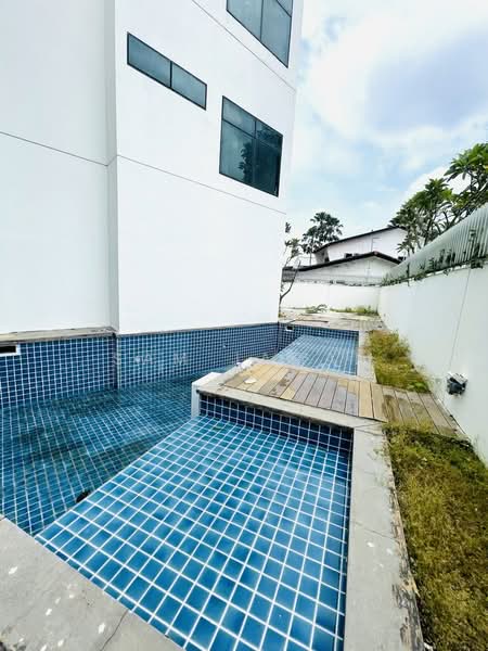 Retail Space for Rent in Keramat (Kuala Lumpur) - Sam Jamal - Exterior - PropertyGuru.com.my