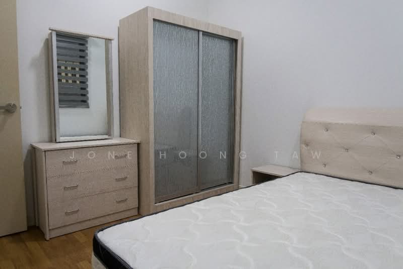 Service Residence for Sale at V Residence 2 @ Sunway Velocity - JONE HOONG TAW - Bedroom - PropertyGuru.com.my