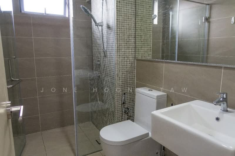 Service Residence for Sale at V Residence 2 @ Sunway Velocity - JONE HOONG TAW - Bathroom - PropertyGuru.com.my