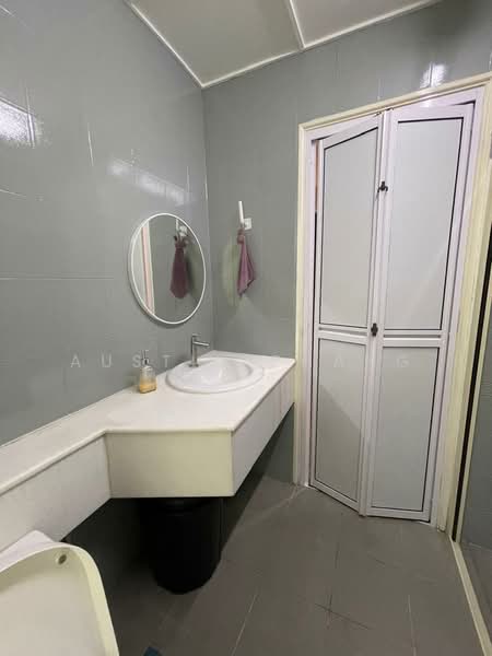 Pangsapuri untuk Disewa di GITA BAYU VILLA - Austin Phang - Bathroom - PropertyGuru.com.my