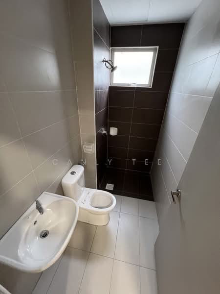 Rumah Berkembar untuk Dijual di Bandar Bestari (Klang) - Canly Tee - Bathroom - PropertyGuru.com.my
