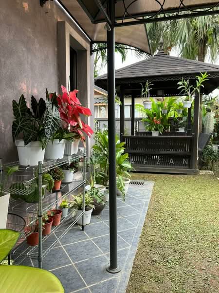 Rumah Banglo untuk Dijual di Saujana Villa (Kajang) - Nazatul Afzan - PropertyGuru.com.my