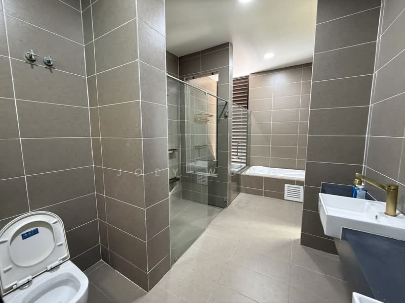 Bungalow for Rent in Putra Heights (Subang Jaya) - Joey Wong - Bathroom - PropertyGuru.com.my