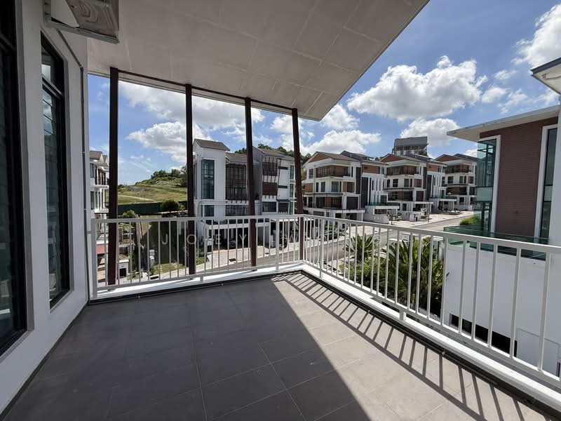 Bungalow for Rent in Putra Heights (Subang Jaya) - Joey Wong - Balcony - PropertyGuru.com.my