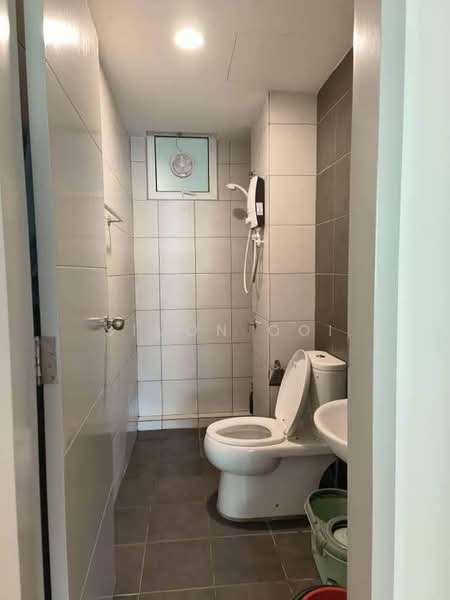 Condominium for Sale at Fairview Residence - Simon Ooi - Bathroom - PropertyGuru.com.my