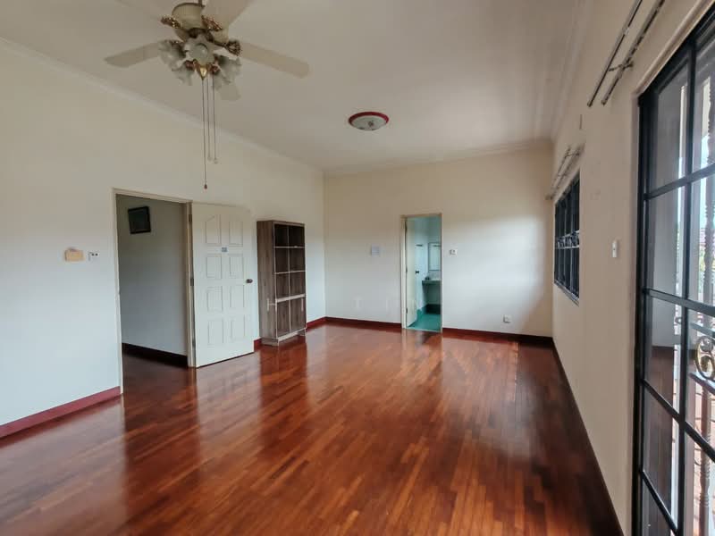Bungalow House for Rent in Bandar Putra (Kulai) - Shi Ting - PropertyGuru.com.my