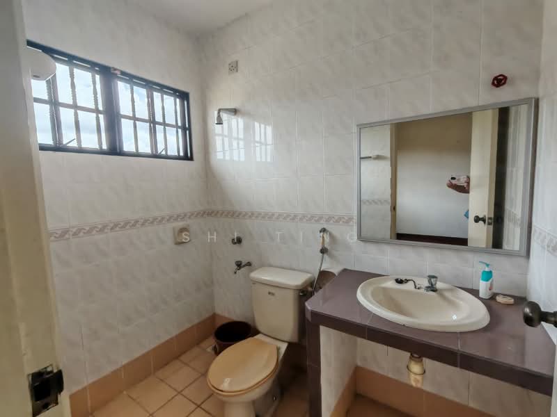 Bungalow House for Rent in Bandar Putra (Kulai) - Shi Ting - PropertyGuru.com.my