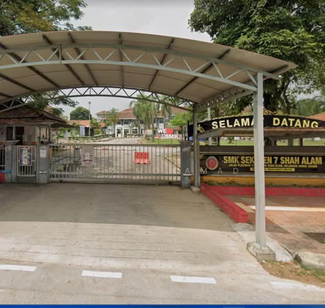 Pangsapuri untuk Dijual di Pangsapuri Danaumas - Nor Mohamad - Exterior - PropertyGuru.com.my