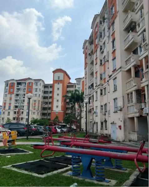 Pangsapuri untuk Dijual di Pangsapuri Danaumas - Nor Mohamad - Exterior - PropertyGuru.com.my