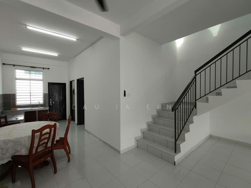 Rumah Teres 2 Tingkat untuk Disewa di Rawang (Selangor) - Lau Ia Ein - Kitchen - PropertyGuru.com.my