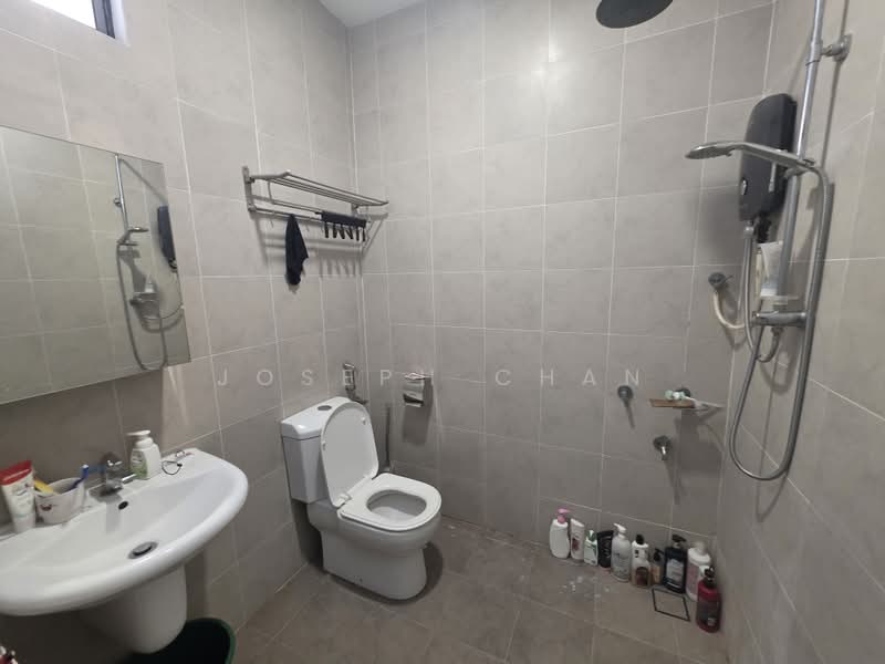 2-storey Terraced House for Sale in Laman Glenmarie (Shah Alam) - Joseph Chan - Bathroom - PropertyGuru.com.my