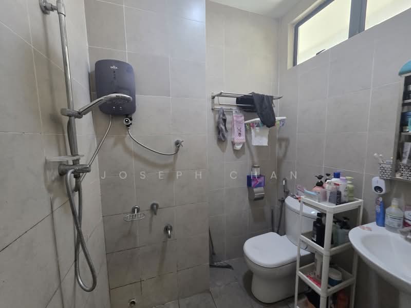 2-storey Terraced House for Sale in Laman Glenmarie (Shah Alam) - Joseph Chan - Bathroom - PropertyGuru.com.my