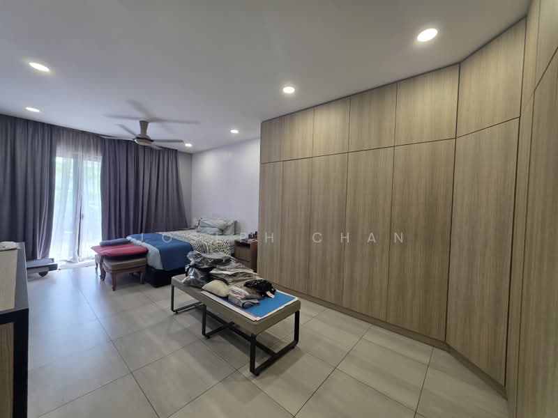 2-storey Terraced House for Sale in Laman Glenmarie (Shah Alam) - Joseph Chan - Master Bedroom - PropertyGuru.com.my