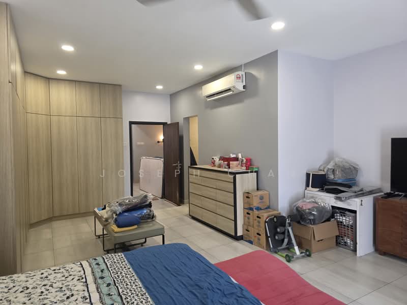 2-storey Terraced House for Sale in Laman Glenmarie (Shah Alam) - Joseph Chan - Bedroom - PropertyGuru.com.my