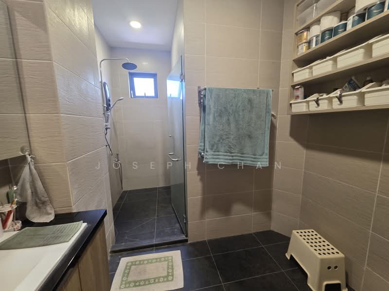 2-storey Terraced House for Sale in Laman Glenmarie (Shah Alam) - Joseph Chan - Bathroom - PropertyGuru.com.my