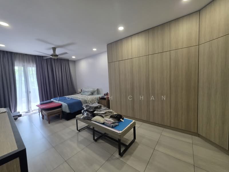 2-storey Terraced House for Sale in Laman Glenmarie (Shah Alam) - Joseph Chan - Master Bedroom - PropertyGuru.com.my