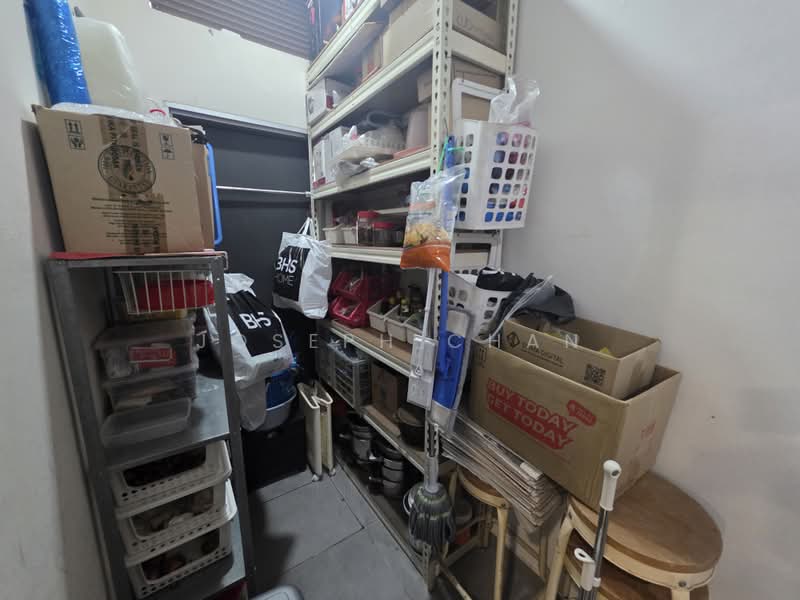 2-storey Terraced House for Sale in Laman Glenmarie (Shah Alam) - Joseph Chan - Downstairs store room - PropertyGuru.com.my