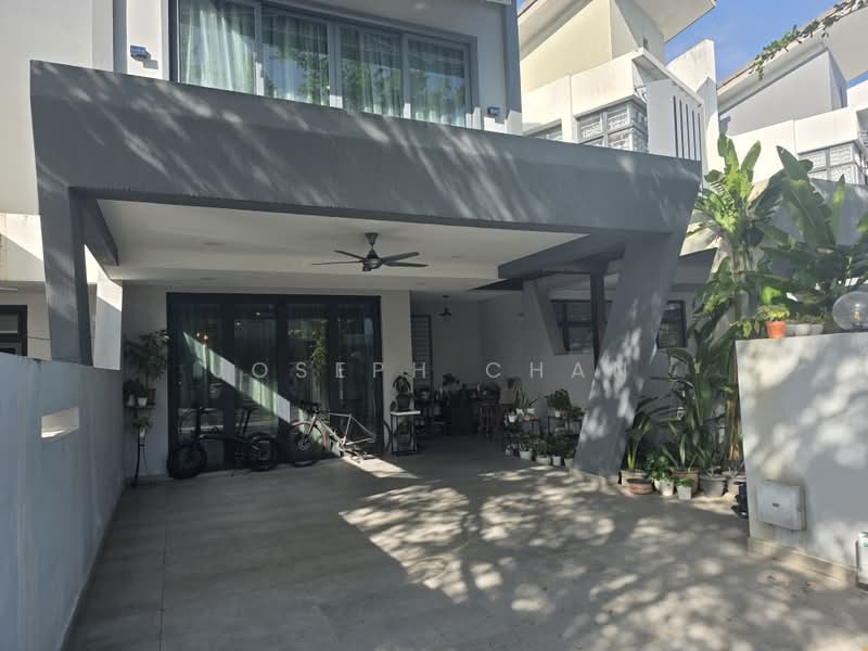 2-storey Terraced House for Sale in Laman Glenmarie (Shah Alam) - Joseph Chan - Exterior - PropertyGuru.com.my