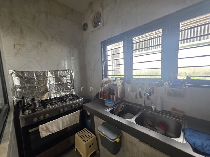 2-storey Terraced House for Sale in Laman Glenmarie (Shah Alam) - Joseph Chan - Kitchen - PropertyGuru.com.my