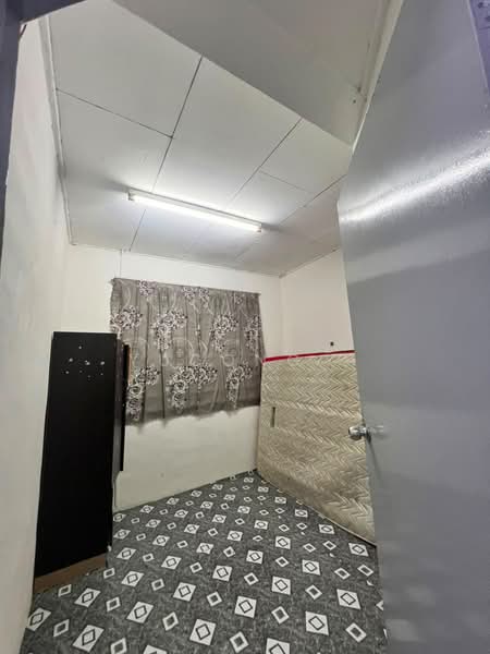 Rumah Teres 2-Tingkat untuk Dijual di Taman Muhibbah (Kulai) - Yucong . - Bedroom - PropertyGuru.com.my