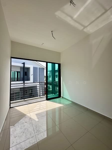 Rumah Berkembar untuk Dijual di Panorama Lapangan Perdana (Ipoh) - Levi Chong - Balcony - PropertyGuru.com.my