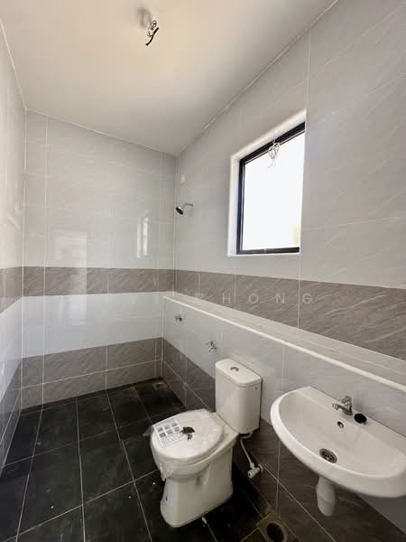 Rumah Berkembar untuk Dijual di Panorama Lapangan Perdana (Ipoh) - Levi Chong - Bathroom - PropertyGuru.com.my