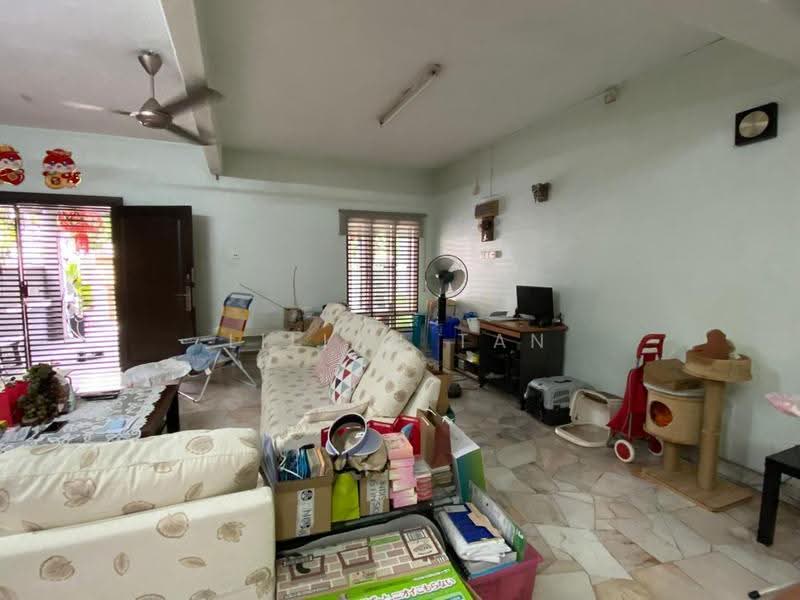 Rumah Teres 2-Tingkat untuk Dijual di Taman Bukit Seputeh (Seputeh) - Lilian Tan - Living Room - PropertyGuru.com.my