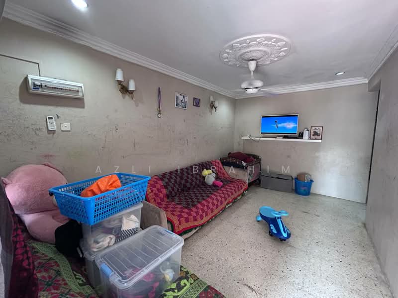 1-storey Terraced House for Sale in Taman Medan (Petaling Jaya) - Azli Ibrahim - Living Room - PropertyGuru.com.my