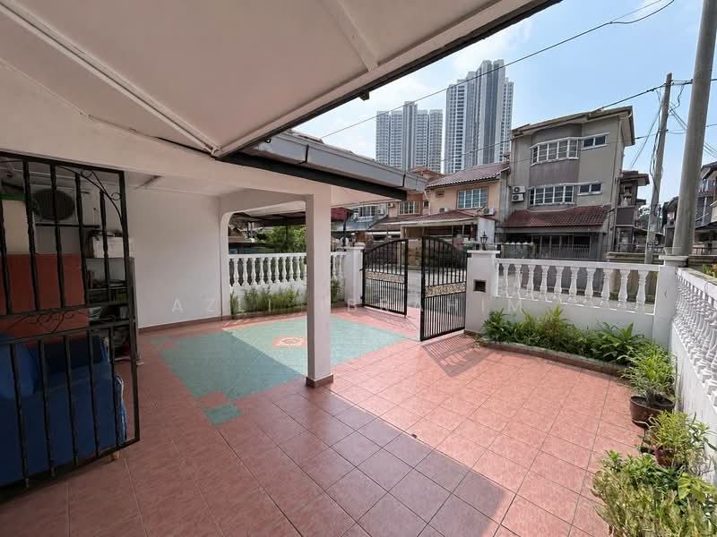1-storey Terraced House for Sale in Taman Medan (Petaling Jaya) - Azli Ibrahim - Exterior - PropertyGuru.com.my
