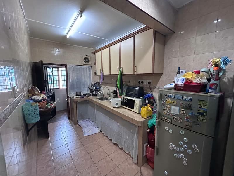 1-storey Terraced House for Sale in Taman Medan (Petaling Jaya) - Azli Ibrahim - Kitchen - PropertyGuru.com.my