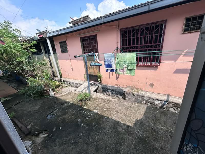 1-storey Terraced House for Sale in Taman Medan (Petaling Jaya) - Azli Ibrahim - Exterior - PropertyGuru.com.my
