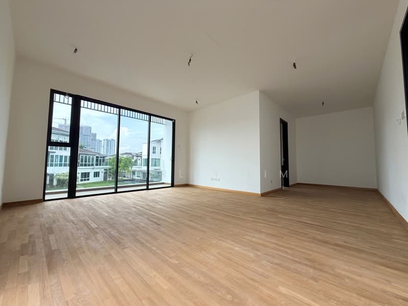 Bungalow for Sale in Senibong (Permas Jaya) - Shirley Lim - Master Bedroom - PropertyGuru.com.my