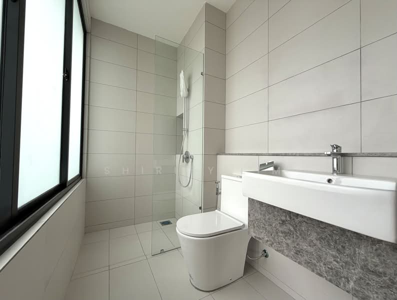 Bungalow for Sale in Senibong (Permas Jaya) - Shirley Lim - Bathroom - PropertyGuru.com.my
