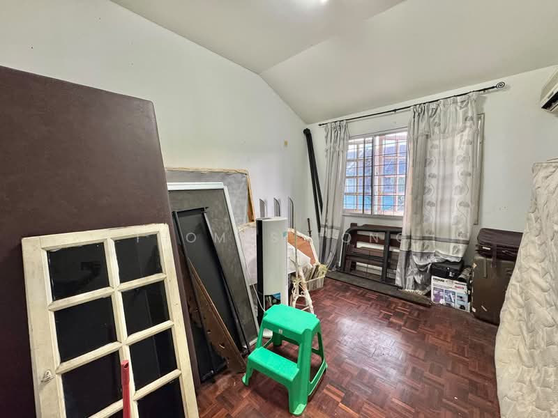 2-storey Terraced House for Sale in Taman Satria Jaya (Kuching) - Thomas Tong - Bedroom - PropertyGuru.com.my
