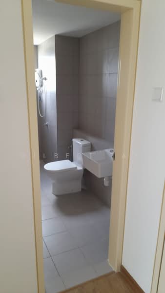 Kondominium untuk Disewa di Lakefront Homes - Gilbert Tay - Bathroom - PropertyGuru.com.my