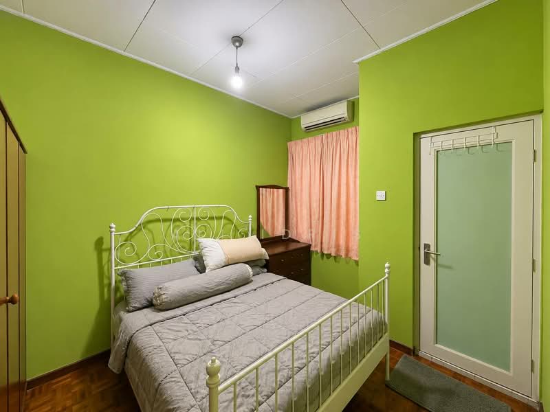 2.5-storey Terraced House for Sale in Ampang Jaya (Ampang) - Ali Idris - Bedroom - PropertyGuru.com.my
