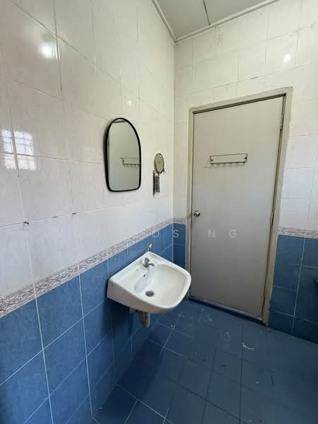 2-storey Terraced House for Sale in Taman Puchong Prima (Puchong) - Carlos Ng - Bathroom - PropertyGuru.com.my