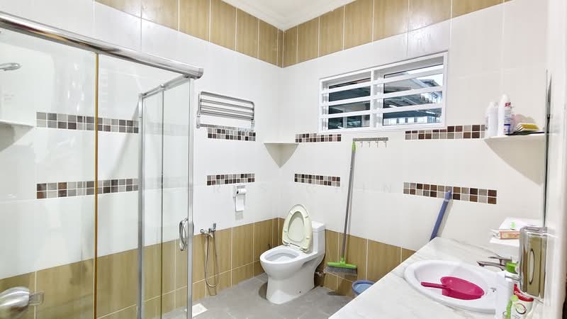 Rumah Berkembar untuk Dijual di Ipoh (Perak) - Chris Chin - Bathroom - PropertyGuru.com.my