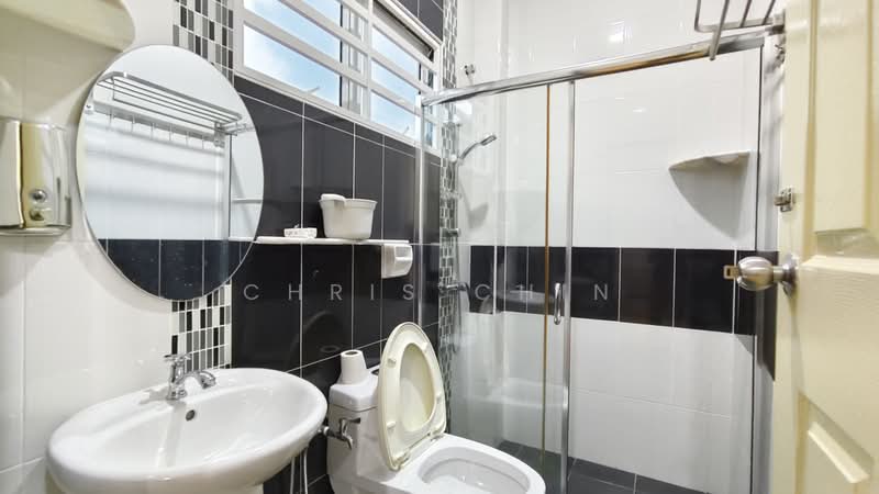 Rumah Berkembar untuk Dijual di Ipoh (Perak) - Chris Chin - Bathroom - PropertyGuru.com.my
