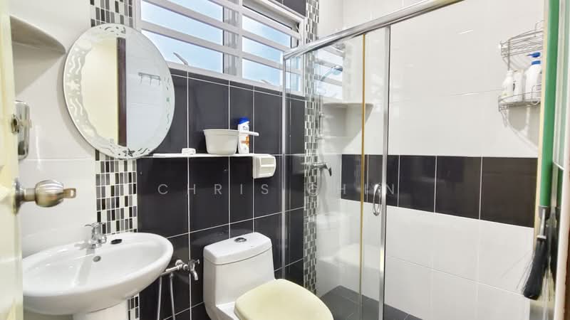 Rumah Berkembar untuk Dijual di Ipoh (Perak) - Chris Chin - Bathroom - PropertyGuru.com.my