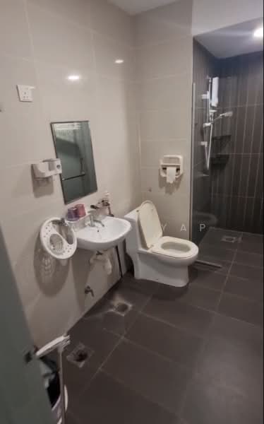 Servis Apartment untuk Disewa di Boulevard 51 - David Yap - Bathroom - PropertyGuru.com.my
