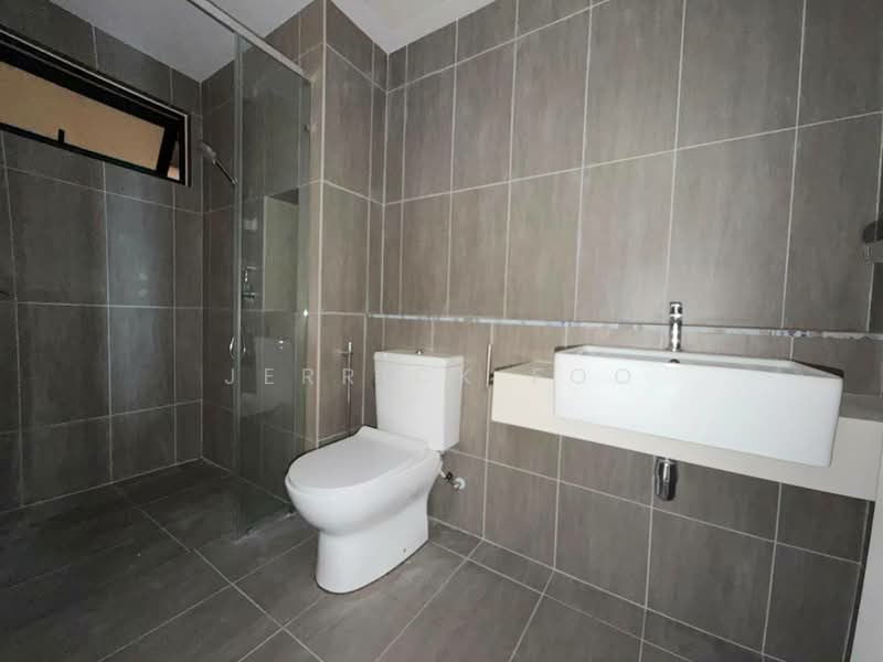 Service Residence for Sale at The Pulse Residence - Jerrick Foo - Bathroom - PropertyGuru.com.my
