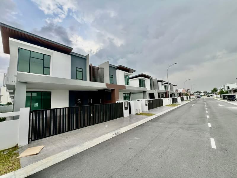Semi-Detached House for Sale in Taman Gaya (Ulu Tiram) - Shi Ting - PropertyGuru.com.my