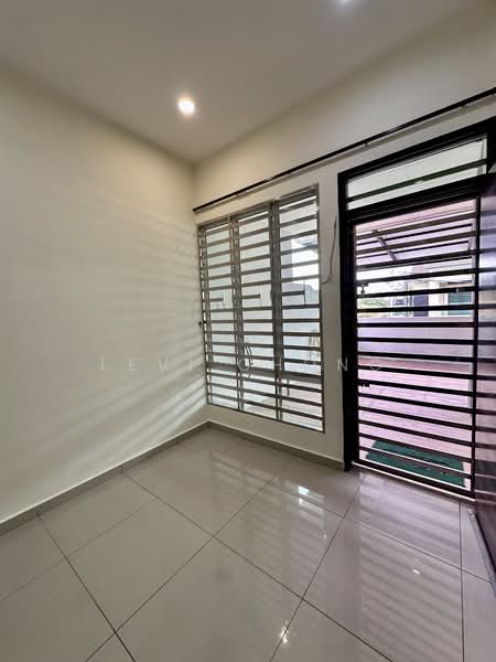Rumah Teres 2-Tingkat untuk Dijual di Taman Lapangan Hartamas (Ipoh) - Levi Chong - Entrance - PropertyGuru.com.my